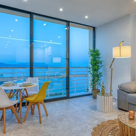 Mar Infinito. With Dream Views Torremolinos